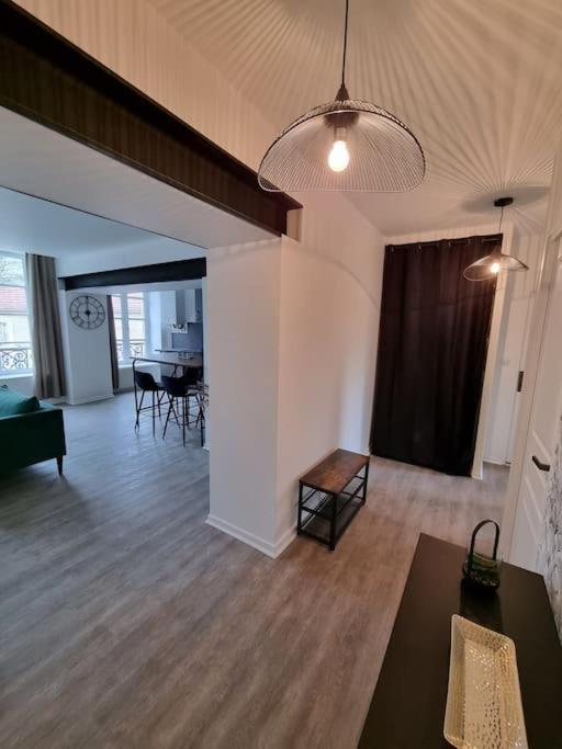 Appartement Jungle- Hypercentre -Charleville Bagian luar foto